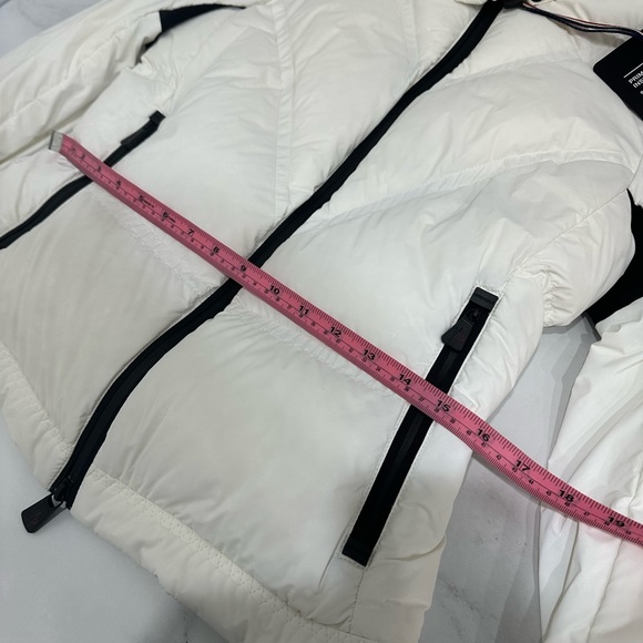 Moncler Grenoble Vailly Zip-Up Quilted Jacket - Picture 15 of 16